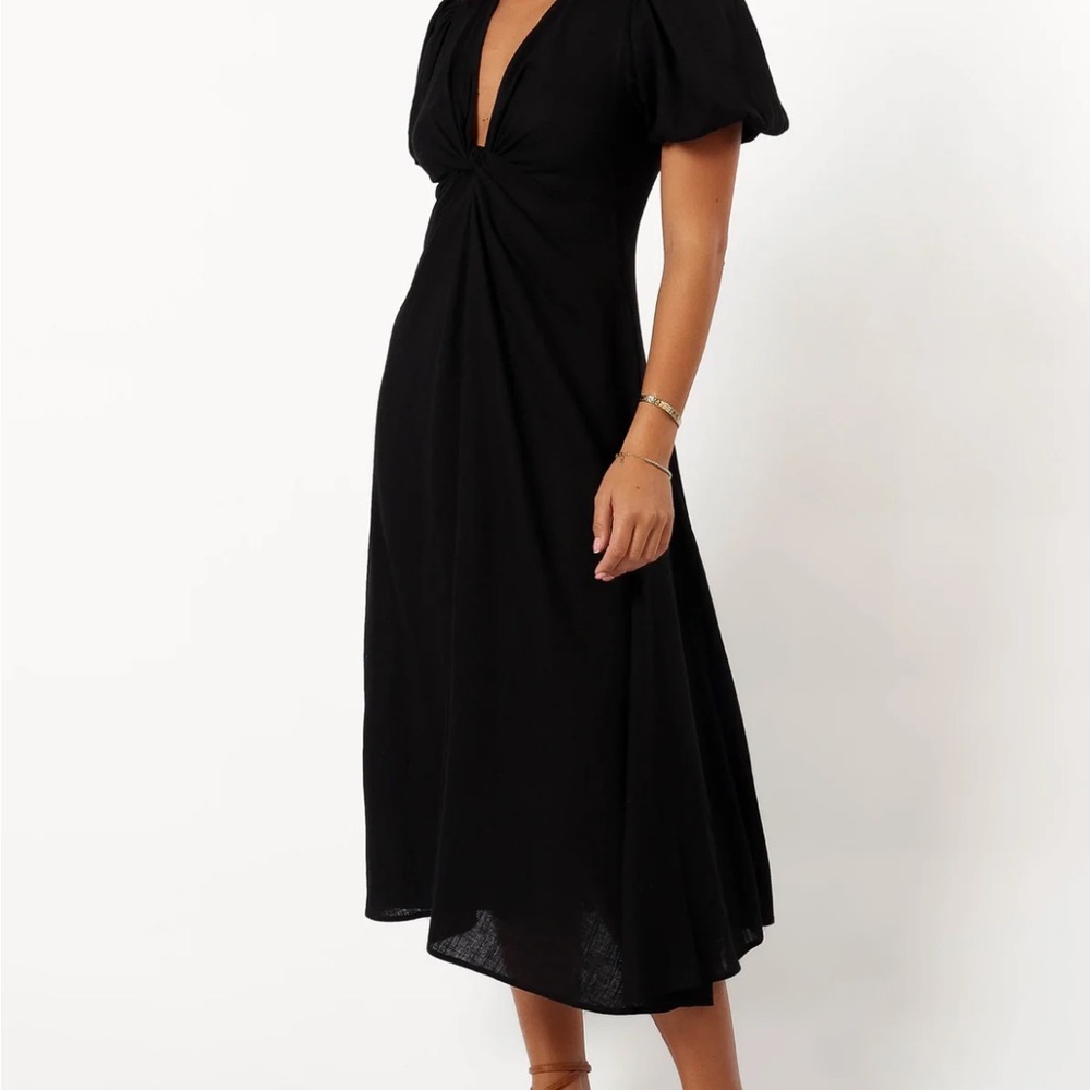 Petal & Pup Black Maxi Dress with Puff Sleeves - Picture 6 of 10